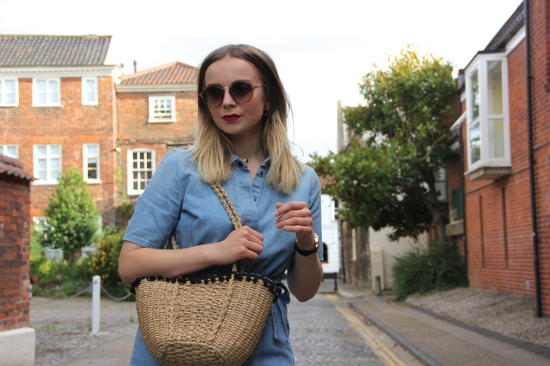 Summer wardrobe essentials bag