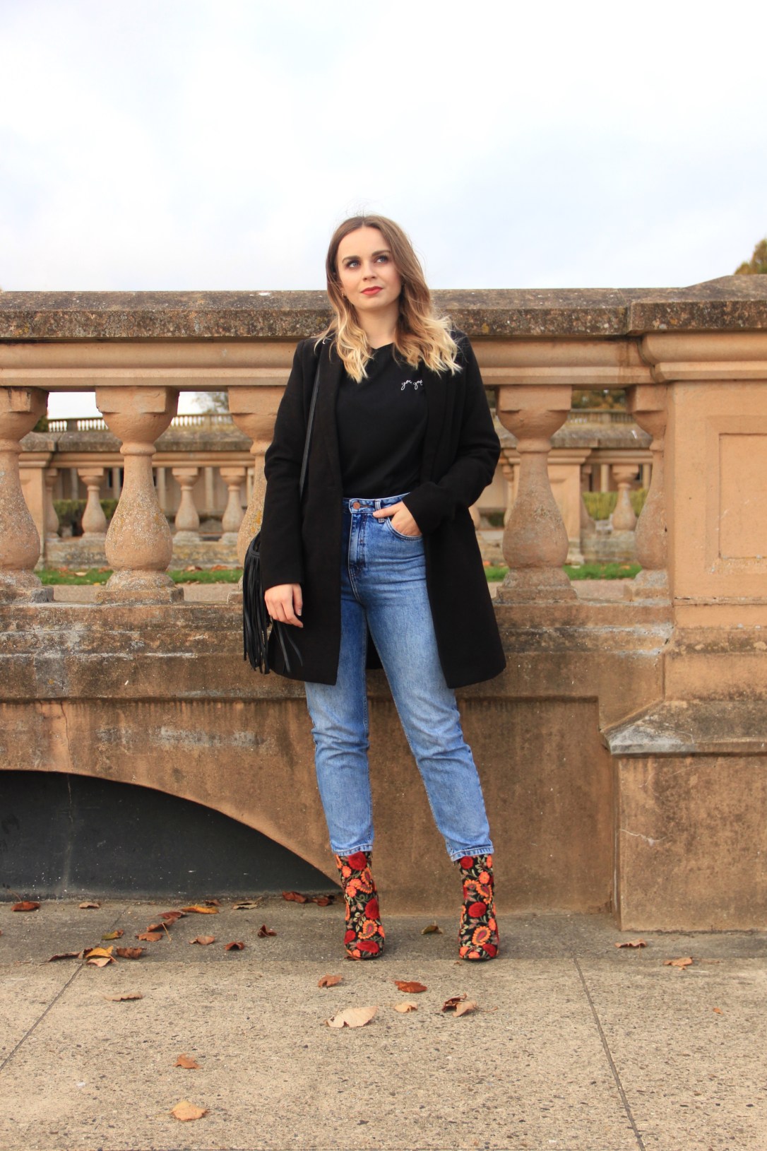 Sophar So Good jeans and slogan tee