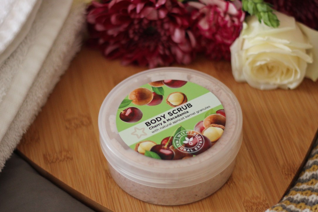 Superdrug Cherry and Macadamia Body Scrub Review