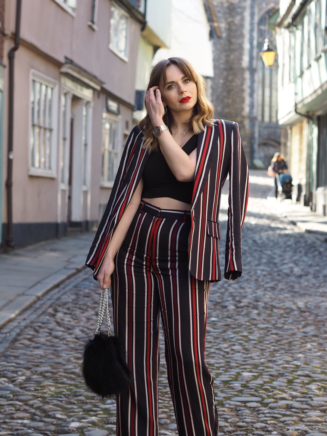 Ways to wear a suit - dressed up