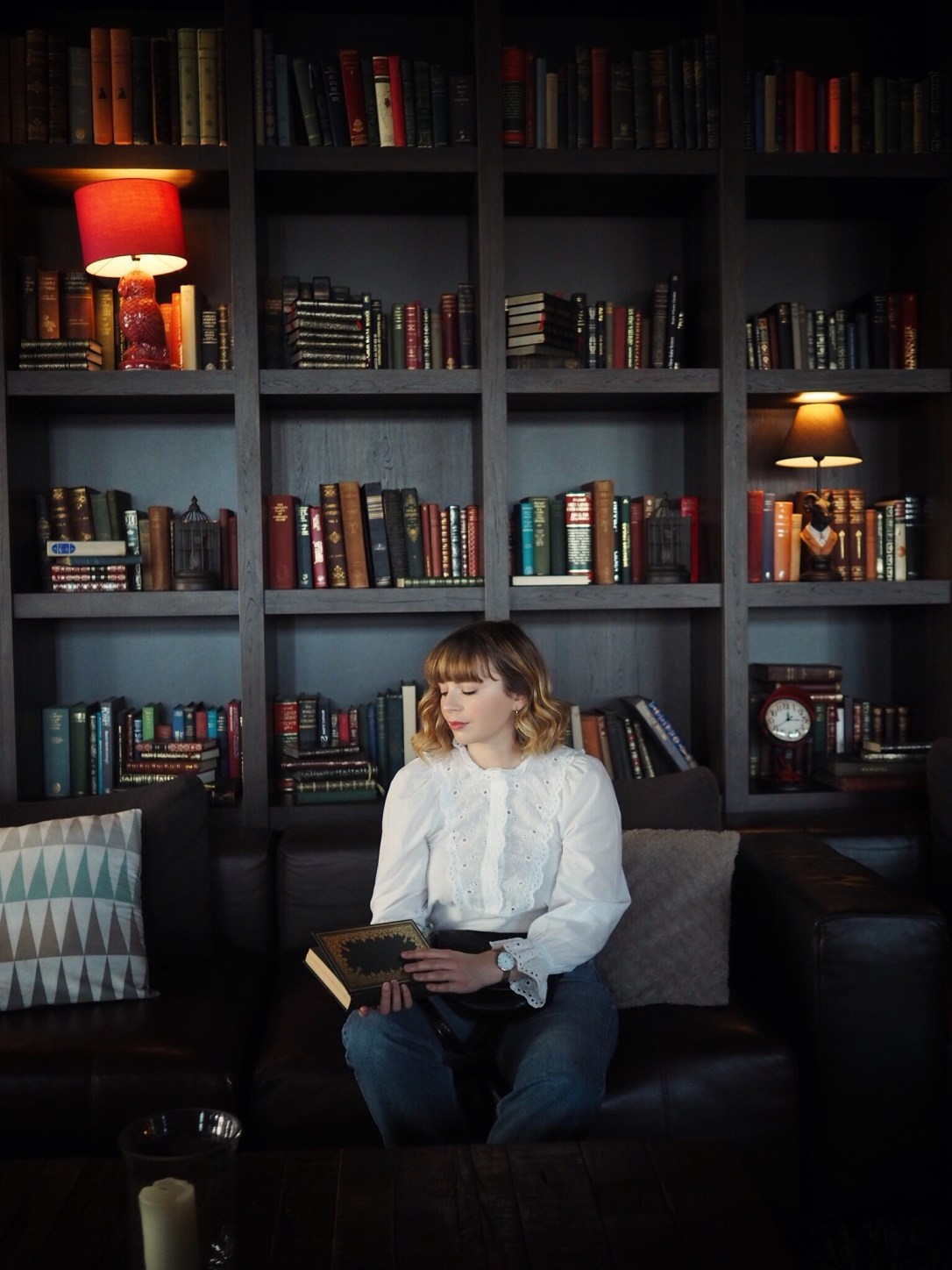 Sophar So Good white blouse vintage jeans