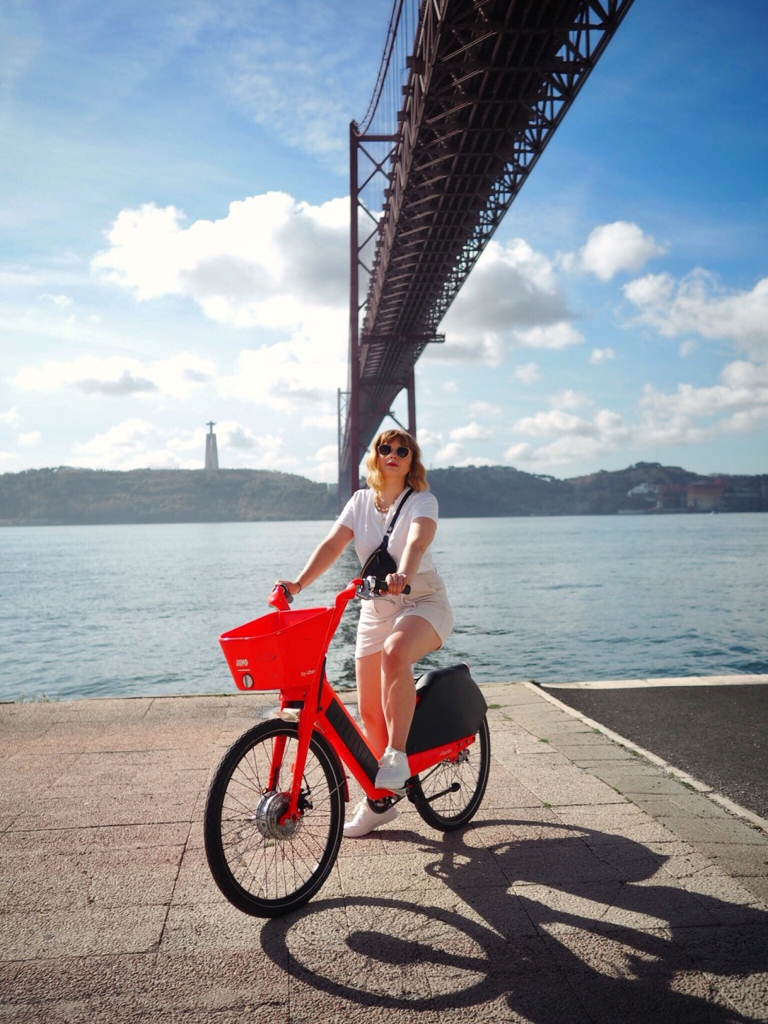 Hiring Jump bikes in Lisbon